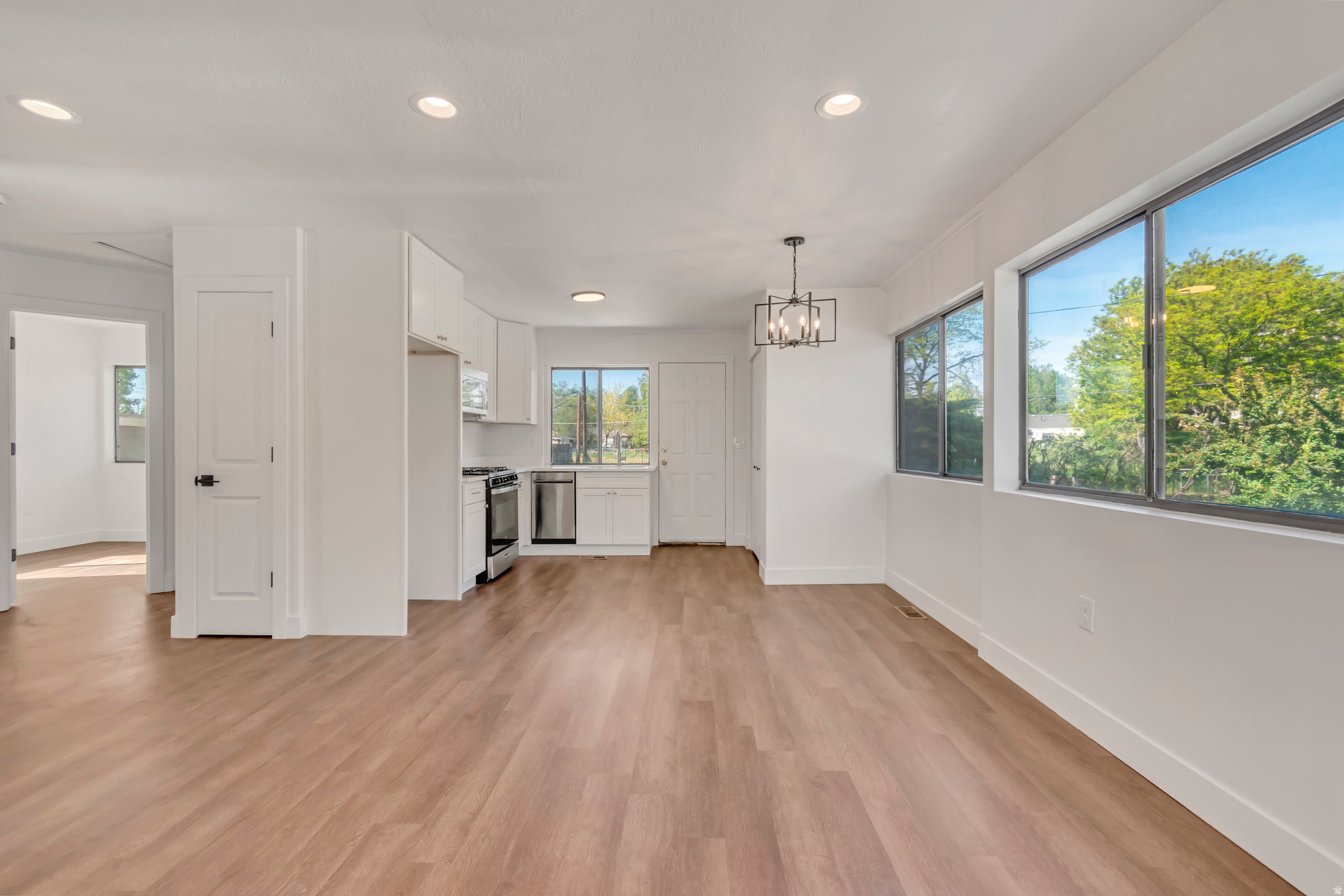 GLENDALE GARDENS - Residential