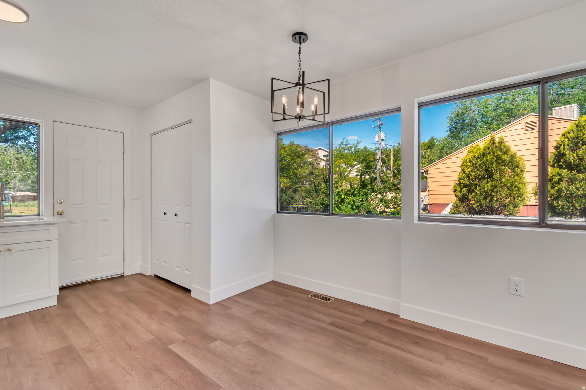 GLENDALE GARDENS - Residential