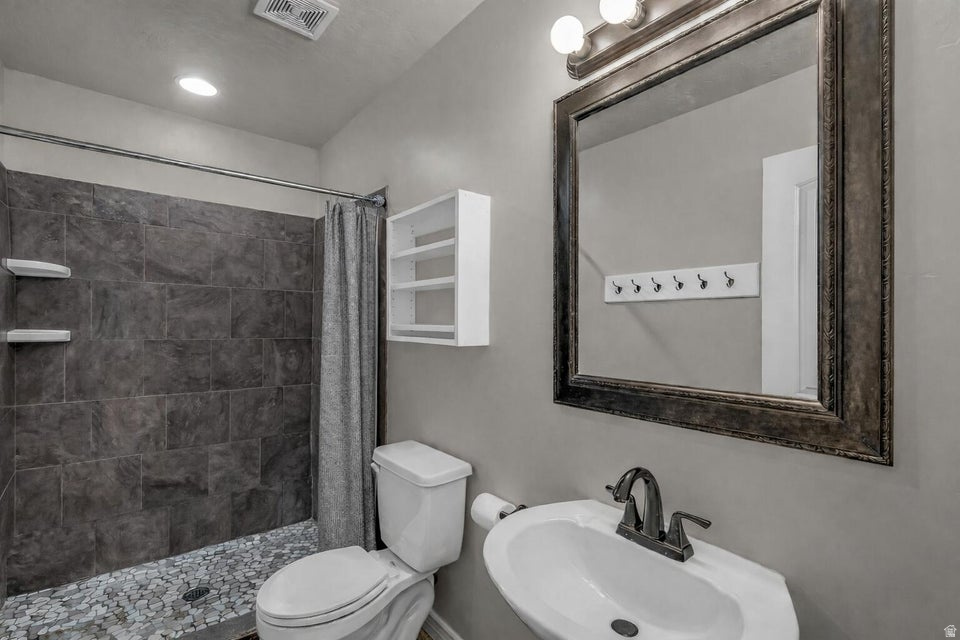 DESERTS EDGE PH 1 - Residential