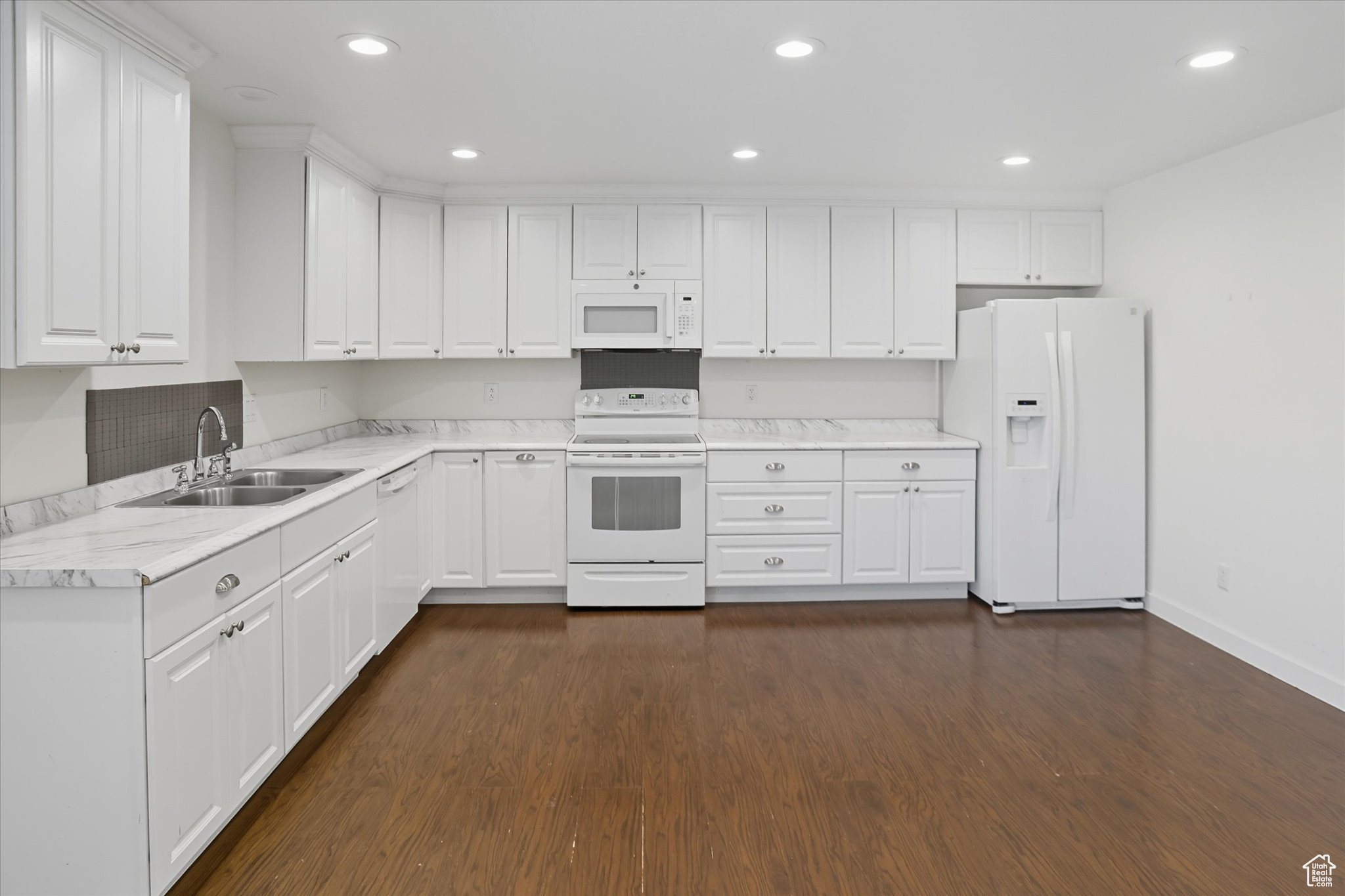 HYDE POINT - Residential