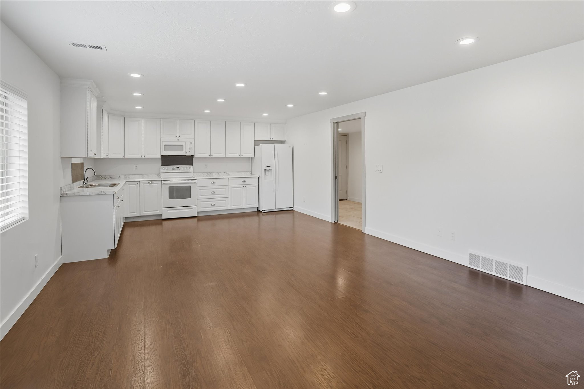 HYDE POINT - Residential