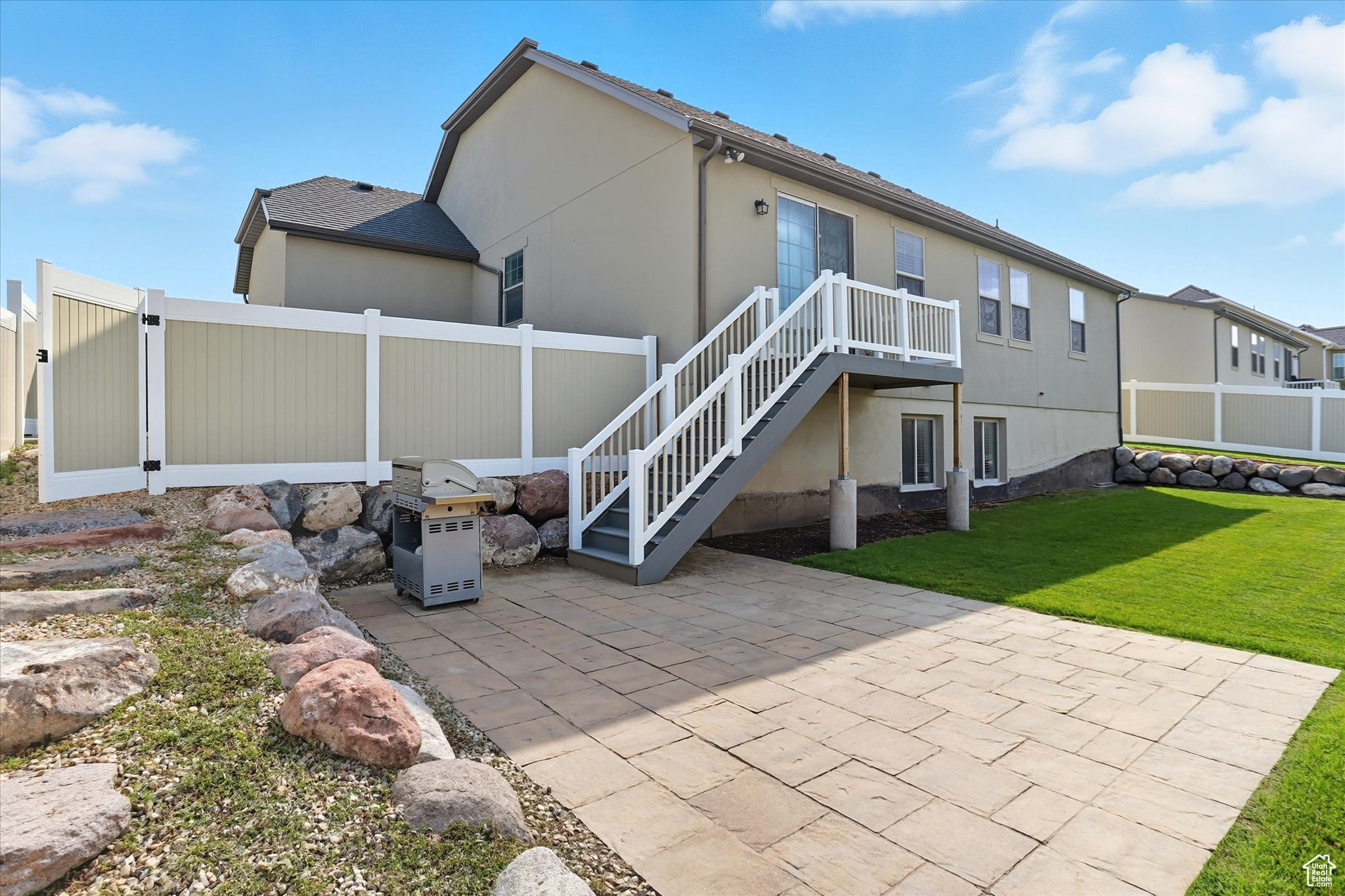 HYDE POINT - Residential