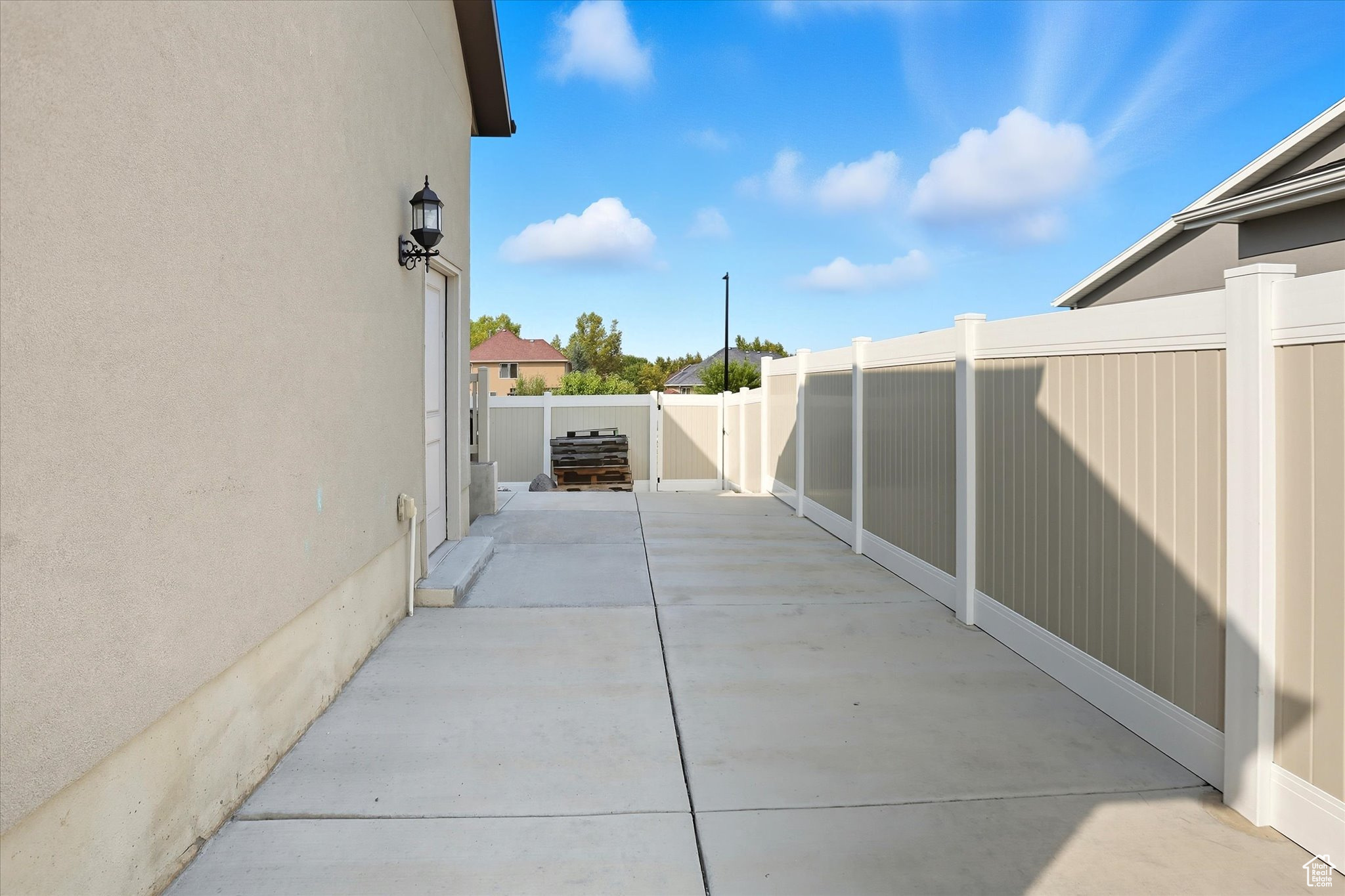 HYDE POINT - Residential