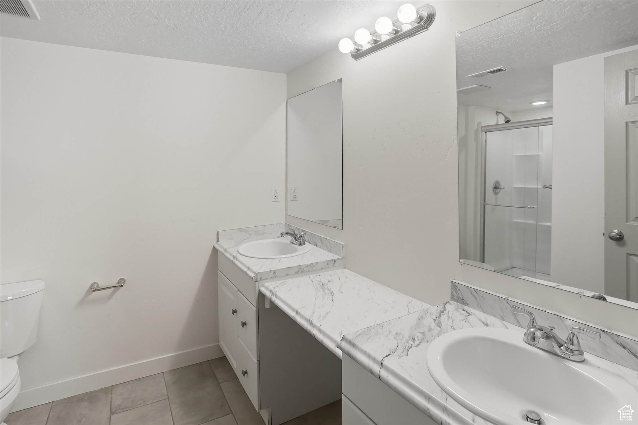 HYDE POINT - Residential