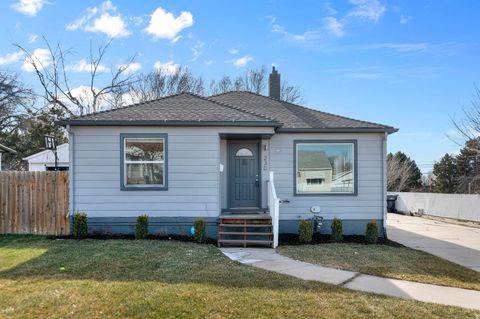 Photo of 230 S LAKEVIEW DR E, Clearfield, UT 84015 (MLS # 2134942)