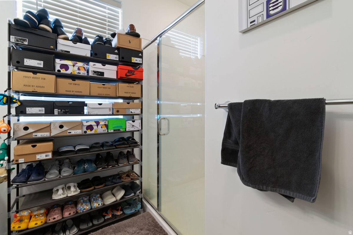 DAYBREAK - Residential