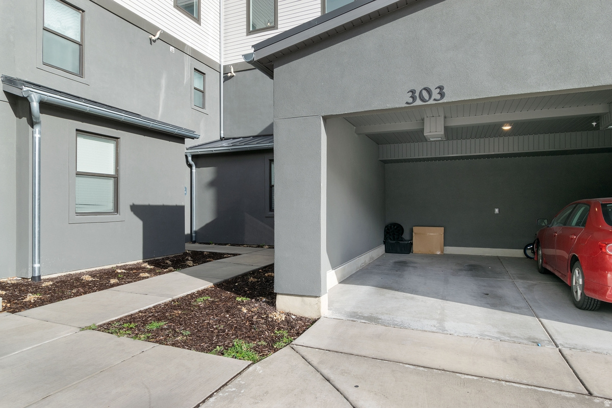 DAYBREAK - Residential