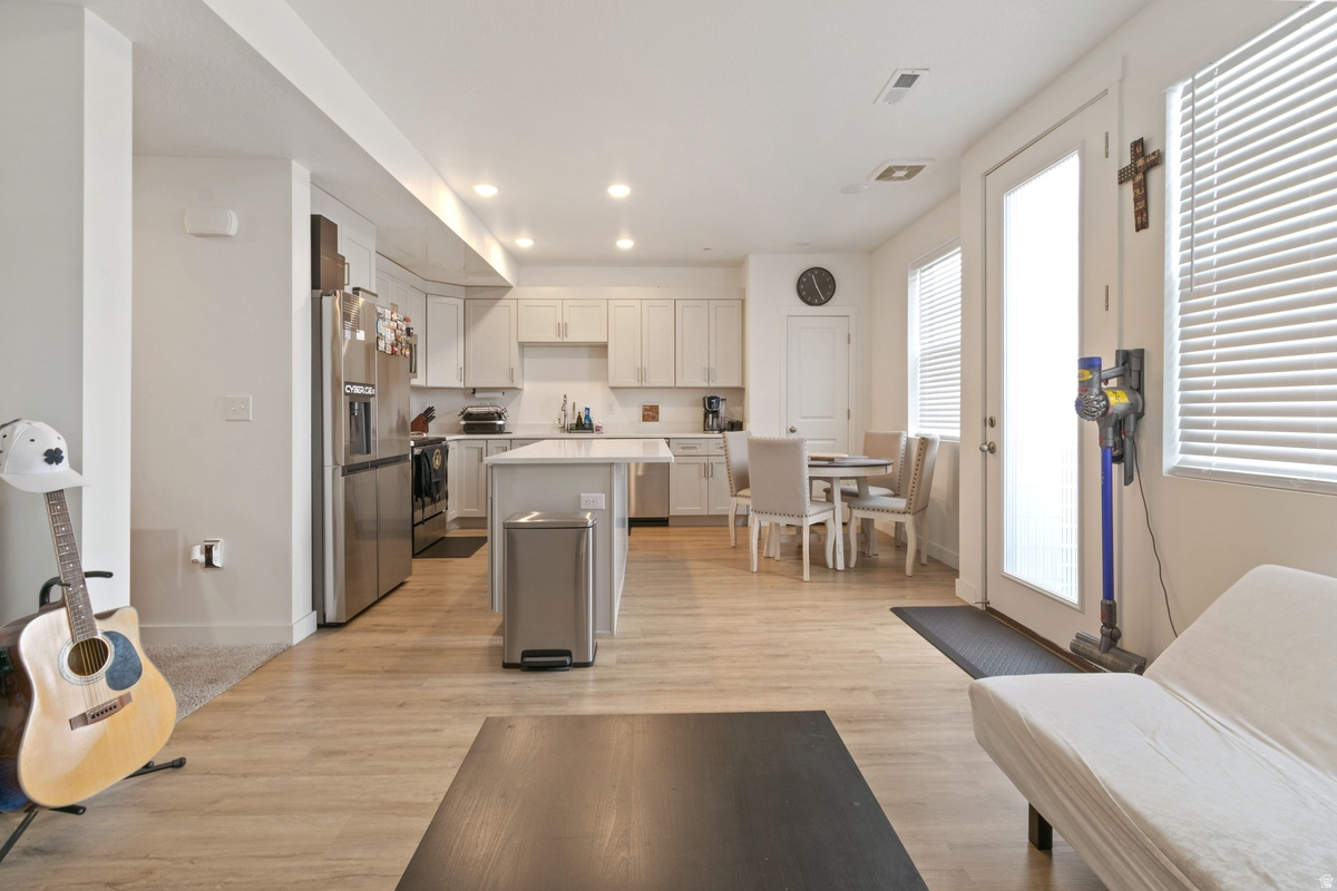 DAYBREAK - Residential