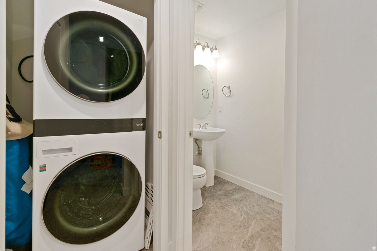 DAYBREAK - Residential