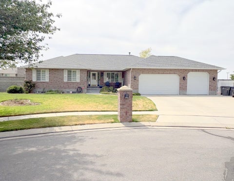 Photo of 11228 S 2515 W, South Jordan, UT 84095 (MLS # 2169757)