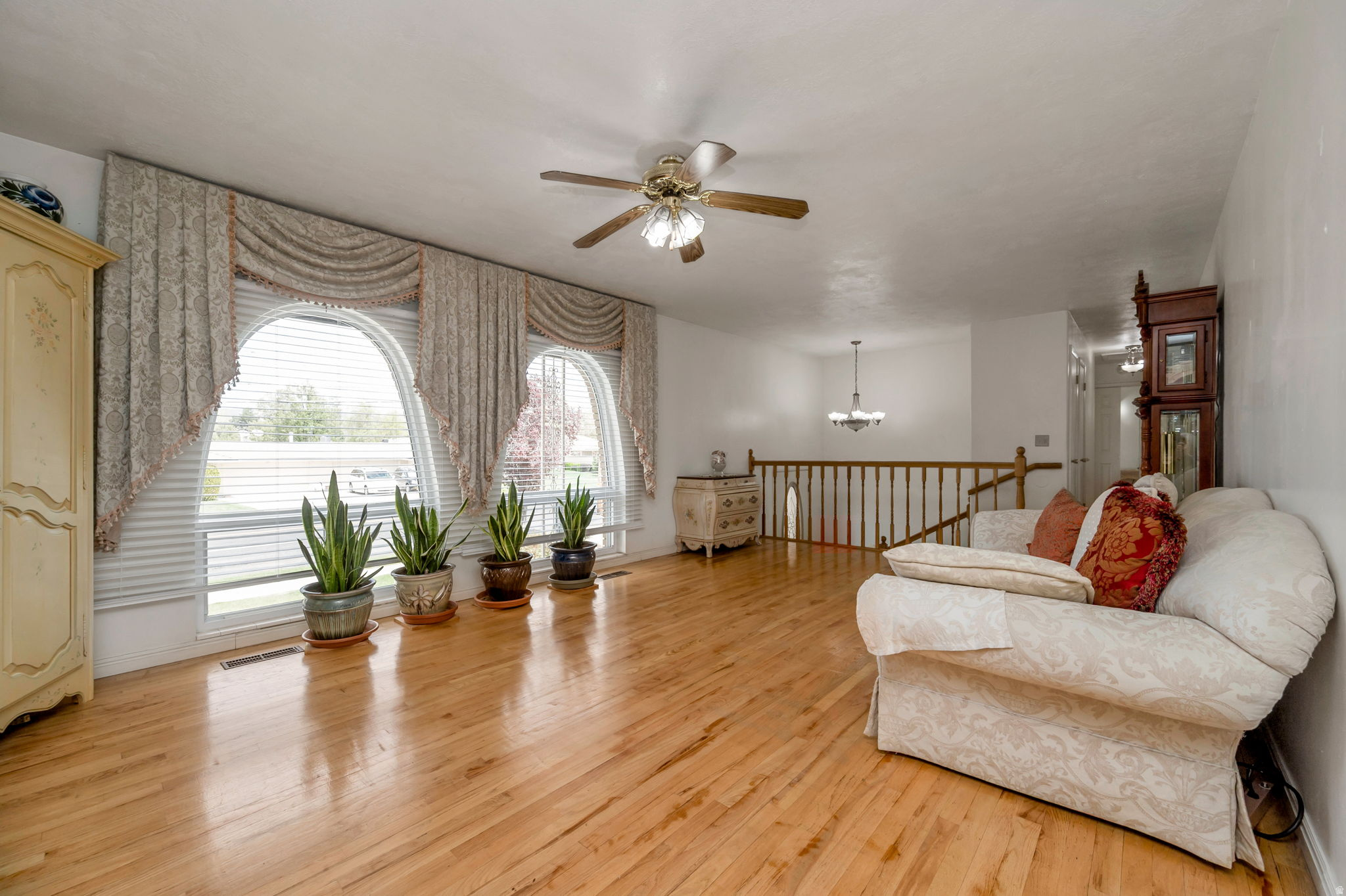 CAMBRIDGE ESTATES - Residential