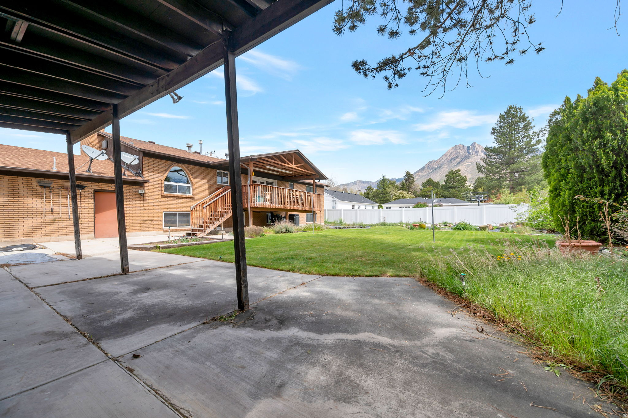 CAMBRIDGE ESTATES - Residential