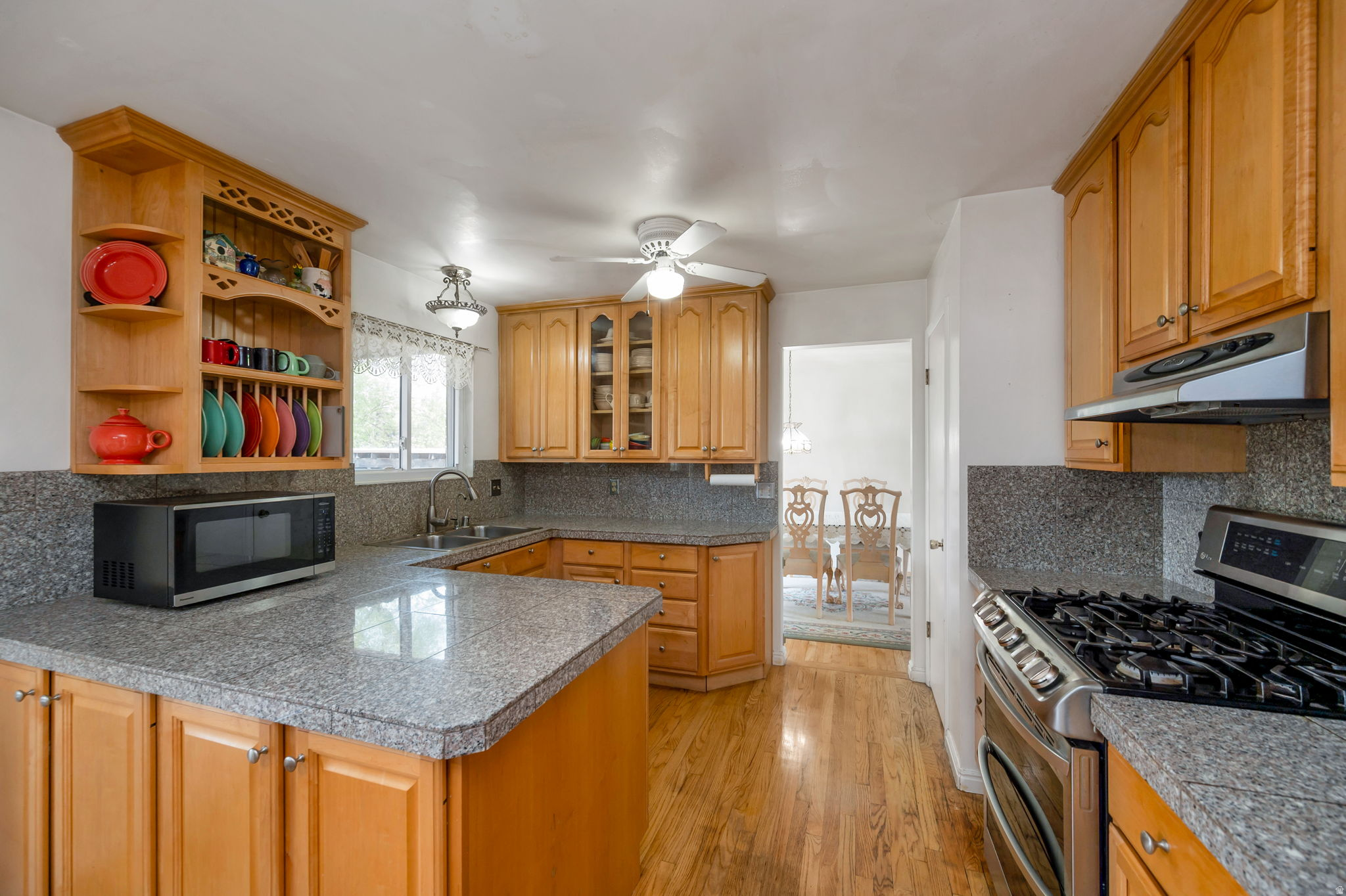 CAMBRIDGE ESTATES - Residential