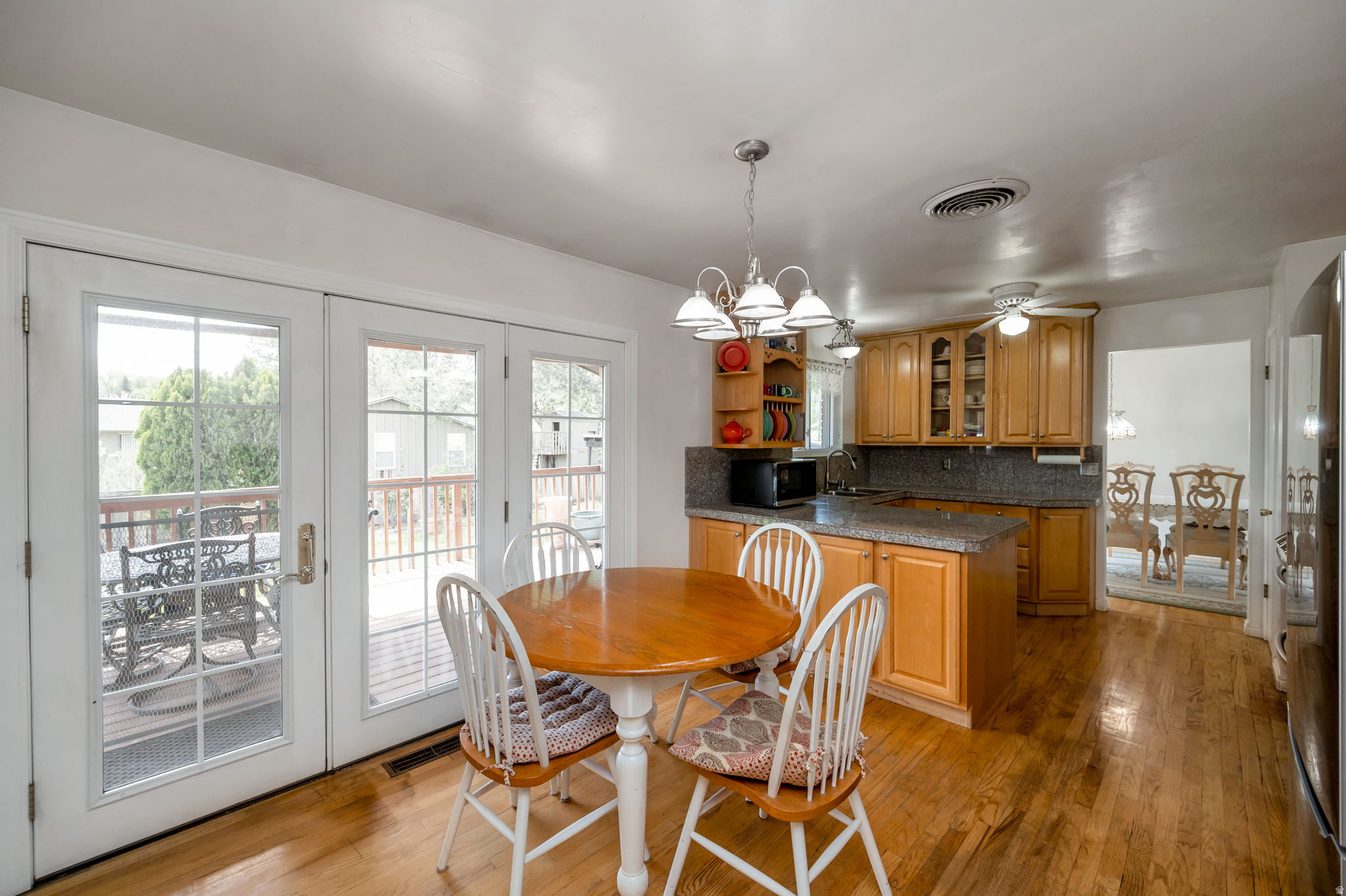 CAMBRIDGE ESTATES - Residential