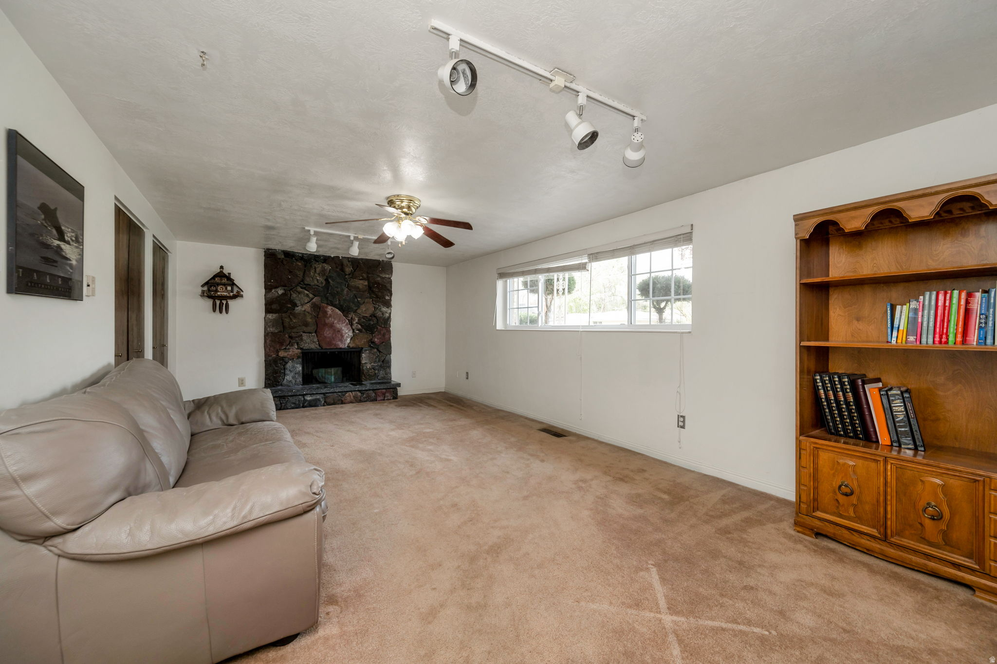 CAMBRIDGE ESTATES - Residential