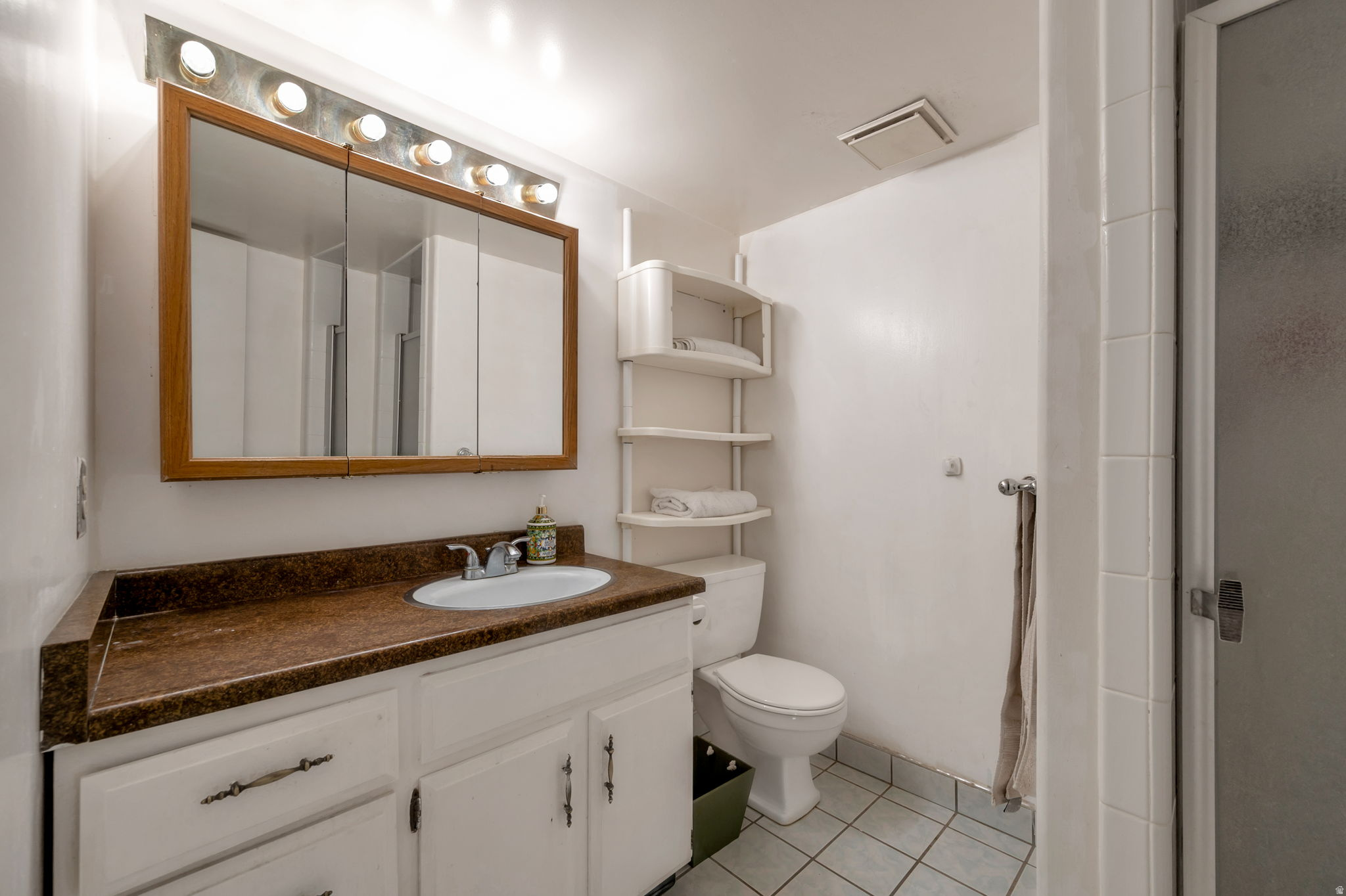 CAMBRIDGE ESTATES - Residential