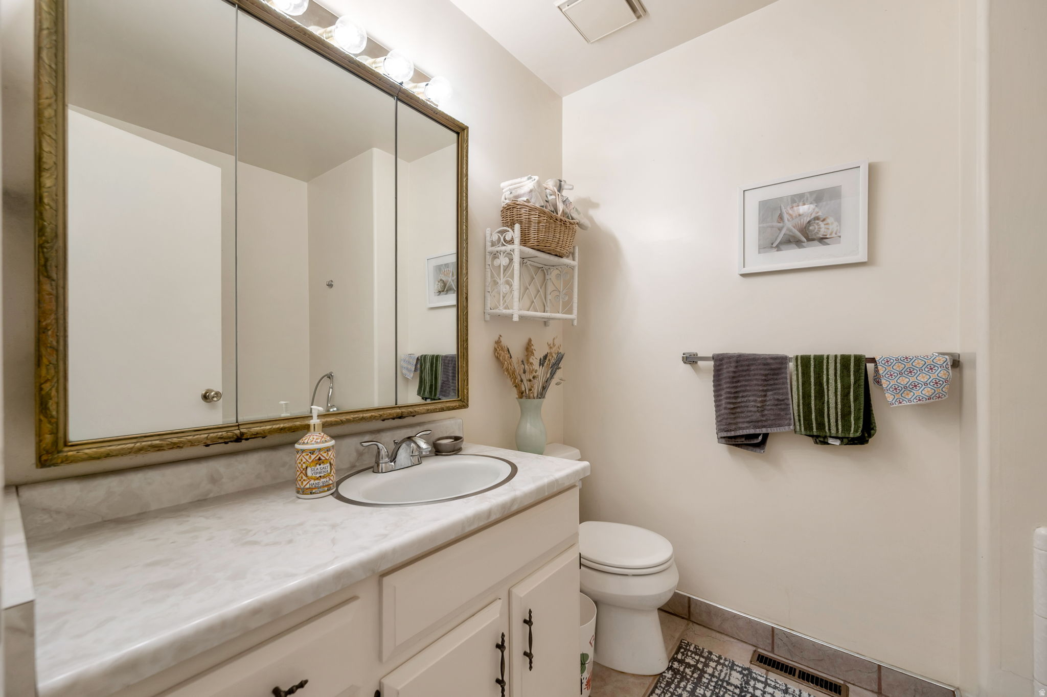 CAMBRIDGE ESTATES - Residential