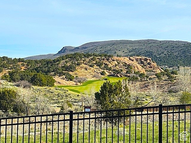 VIEWS AT LINDSAY HILL - Land