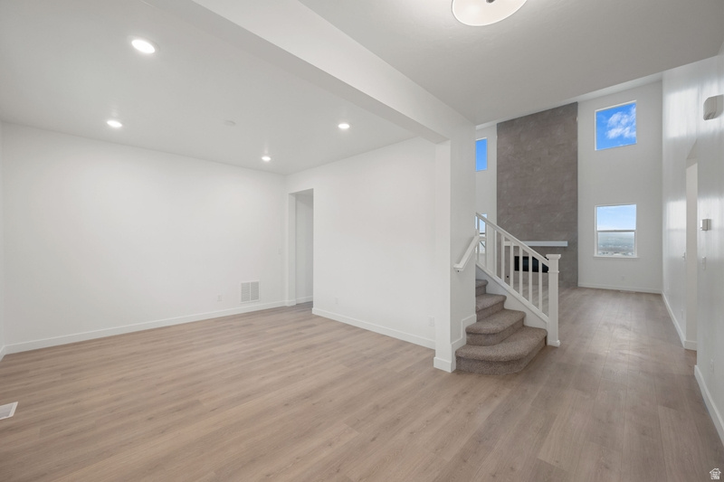 CANTON RIDGE - Residential