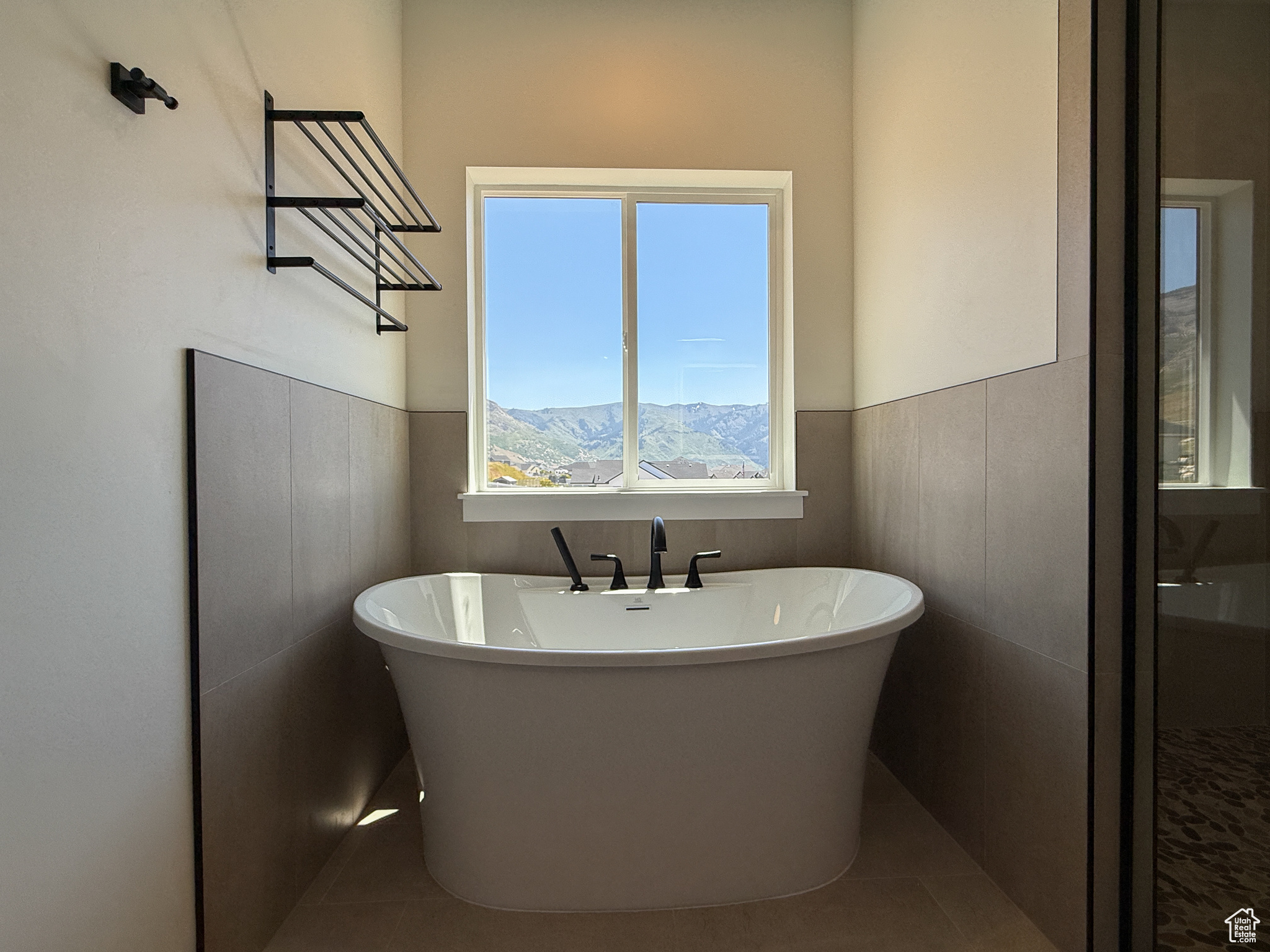 NORTHVIEW ESTATES - Residential