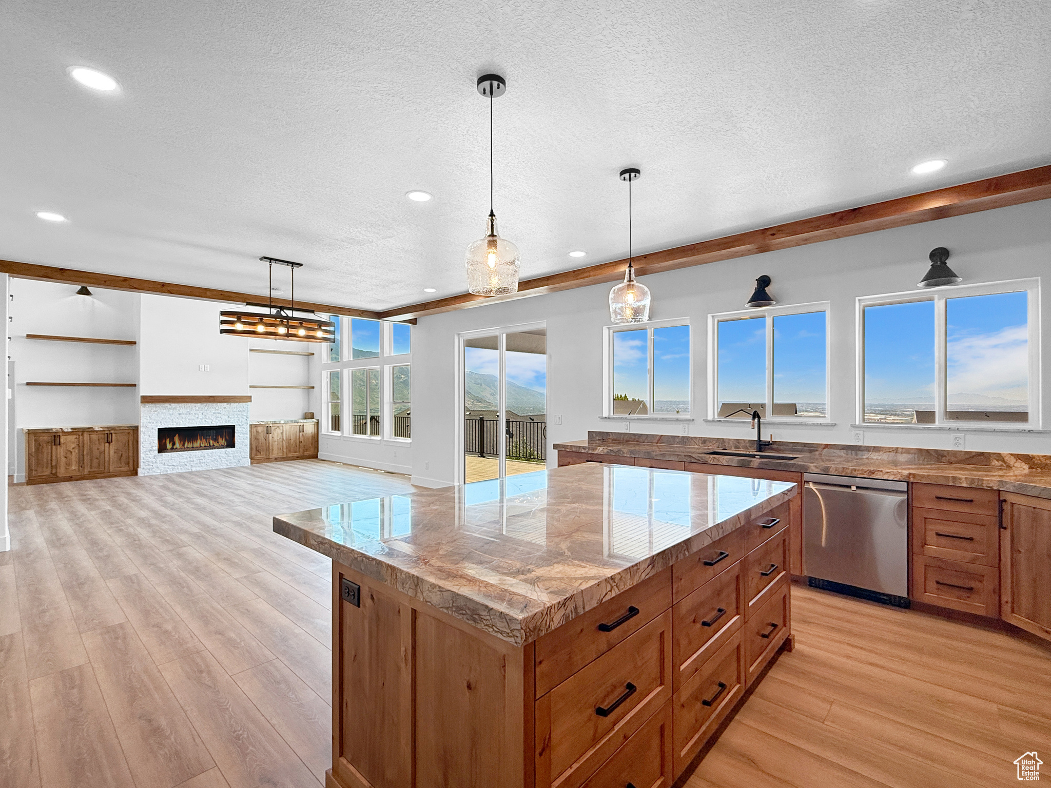 NORTHVIEW ESTATES - Residential