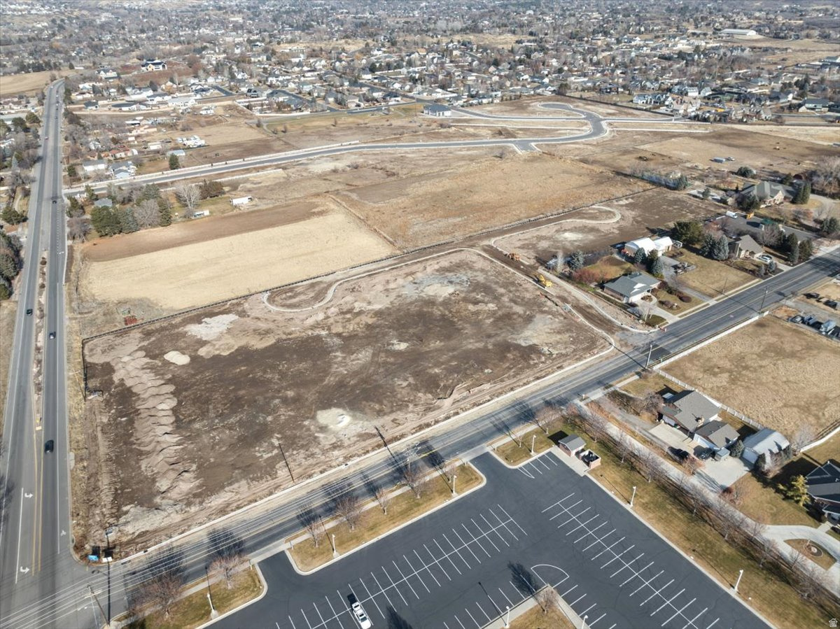 HAWKS LANDING - Land