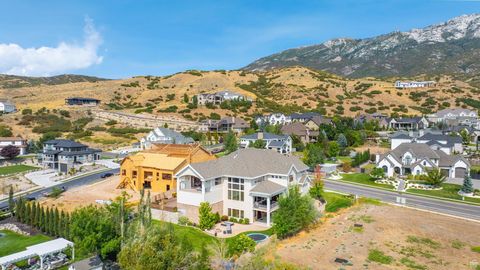 Tiny photo for 382 E HERITAGE DR, Alpine, UT 84004 (MLS # 2110898)