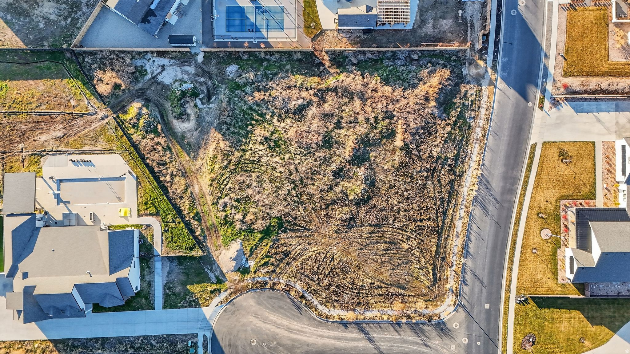 HIGHGATE ESTATES - Land