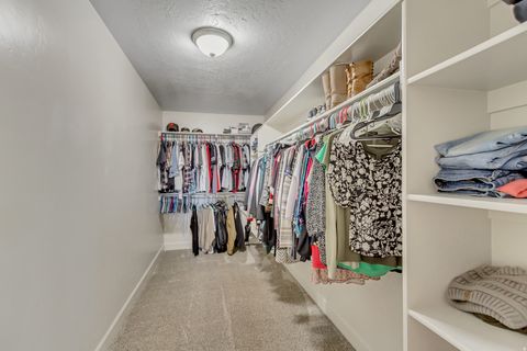 Tiny photo for 622 E WYNGATE POINTE LN S, Draper, UT 84020 (MLS # 2129603)