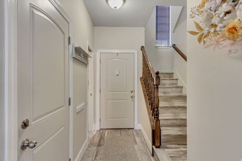 Tiny photo for 622 E WYNGATE POINTE LN S, Draper, UT 84020 (MLS # 2129603)