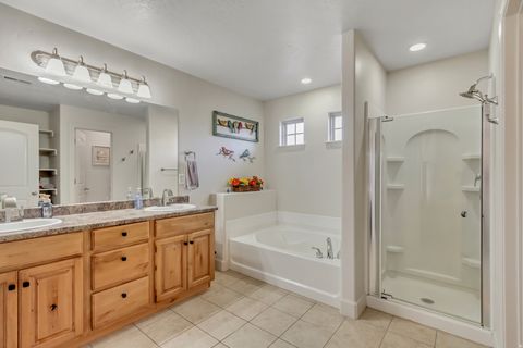 Tiny photo for 622 E WYNGATE POINTE LN S, Draper, UT 84020 (MLS # 2129603)