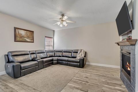 Tiny photo for 622 E WYNGATE POINTE LN S, Draper, UT 84020 (MLS # 2129603)