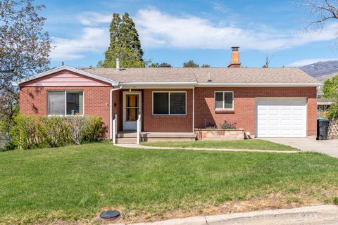 Tiny photo for 221 E 2450 S, Bountiful, UT 84010 (MLS # 2149590)