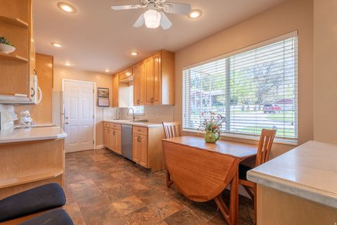 Tiny photo for 221 E 2450 S, Bountiful, UT 84010 (MLS # 2149590)