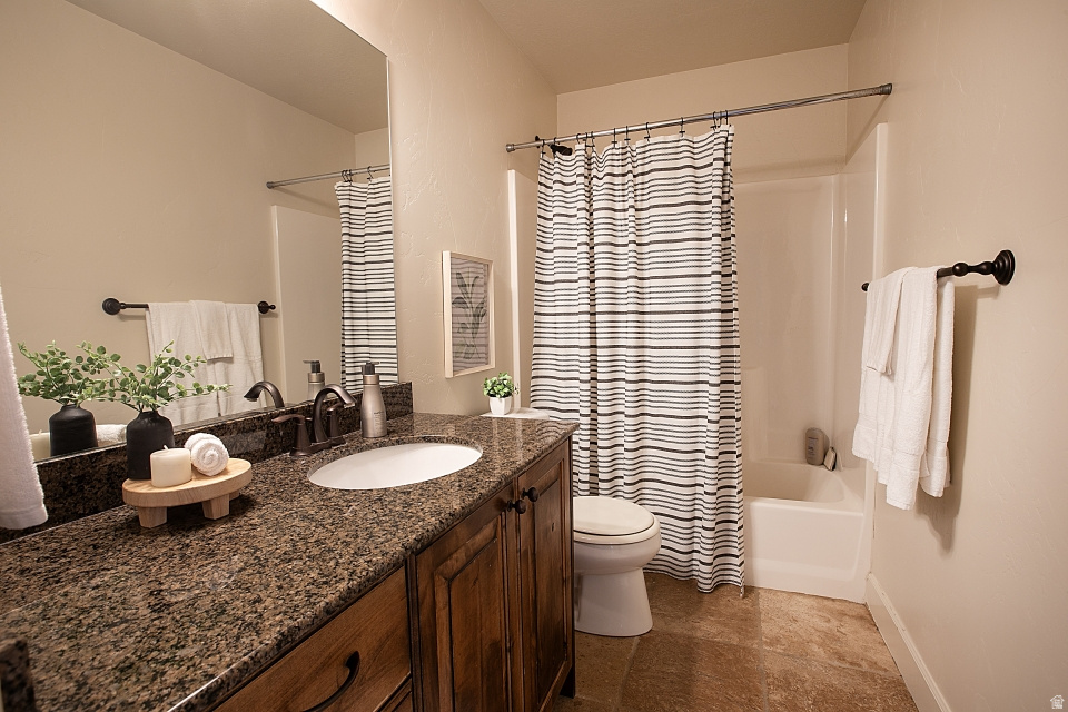 THE COVE - Residential