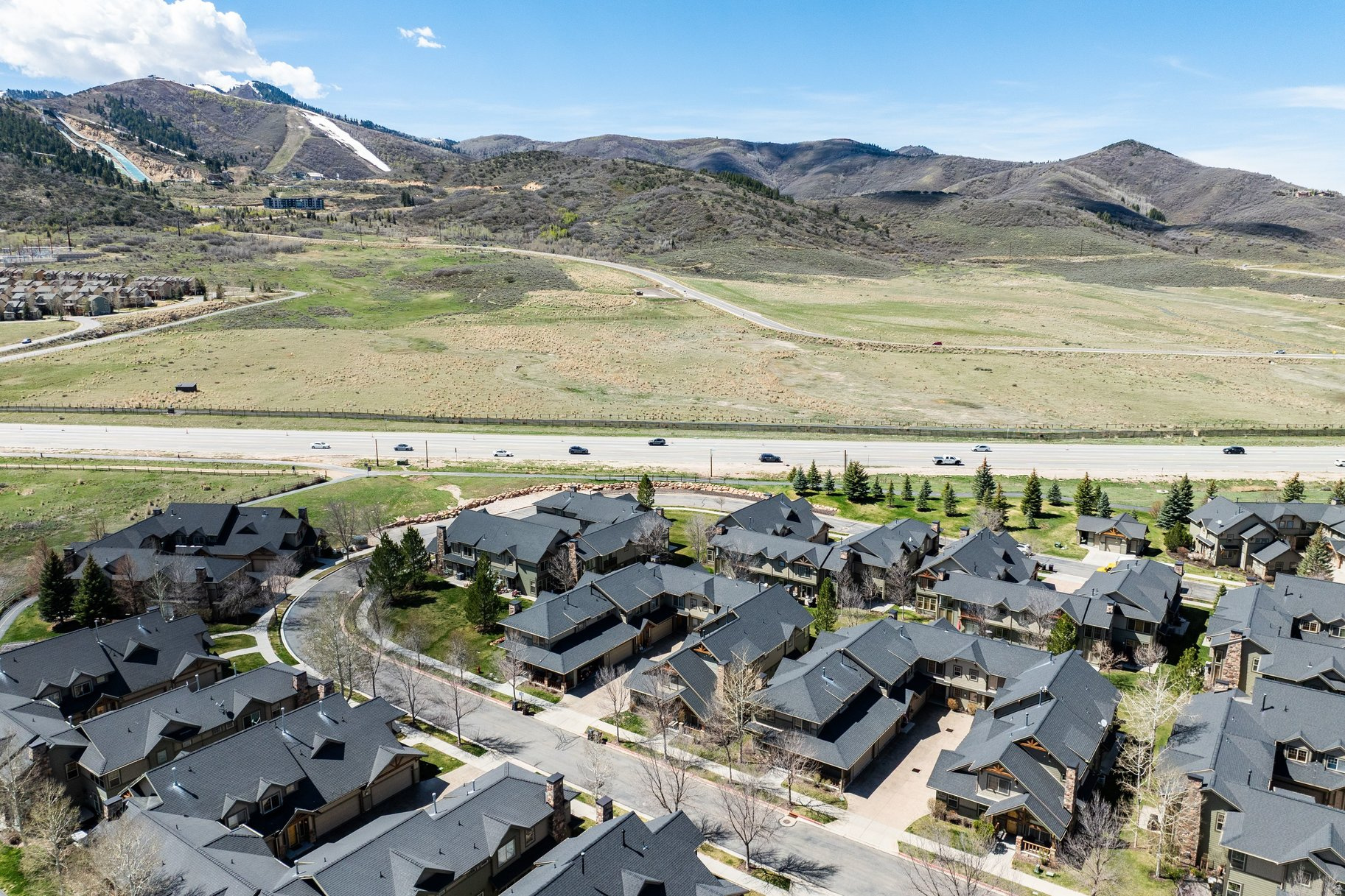 REDSTONE VILLAGE CONDOMINIUM - Residential Lease