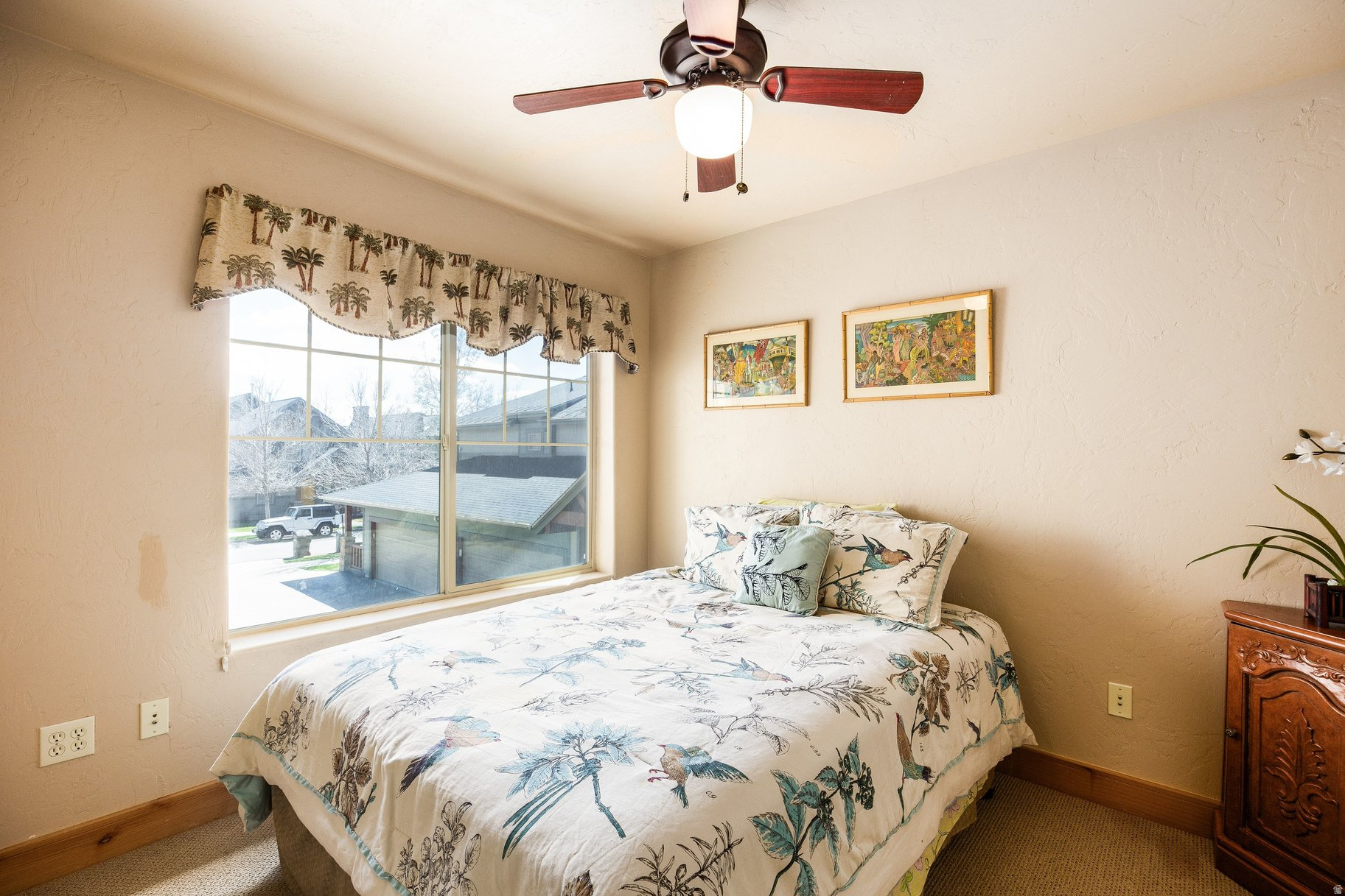 REDSTONE VILLAGE CONDOMINIUM - Residential Lease