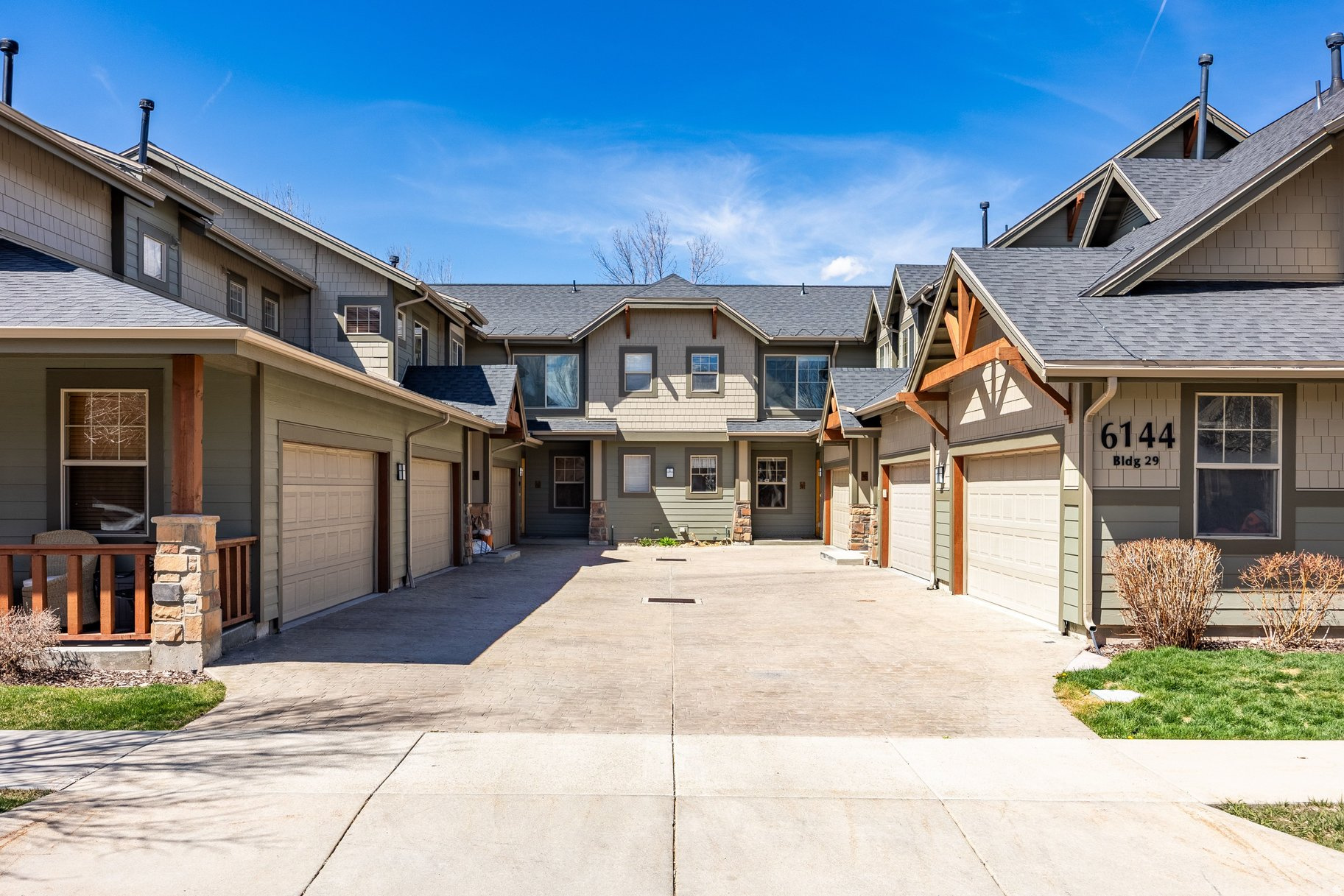 REDSTONE VILLAGE CONDOMINIUM - Residential Lease
