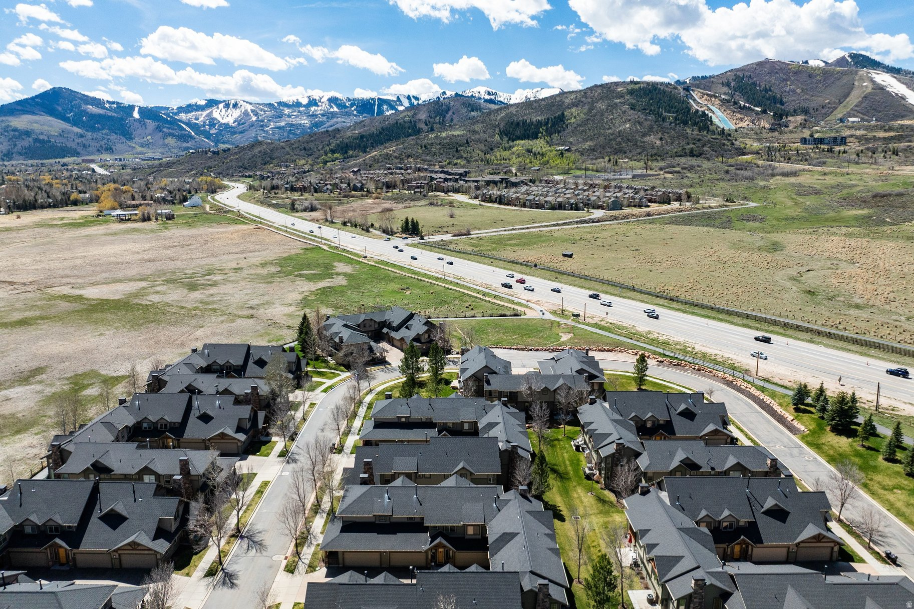 REDSTONE VILLAGE CONDOMINIUM - Residential Lease