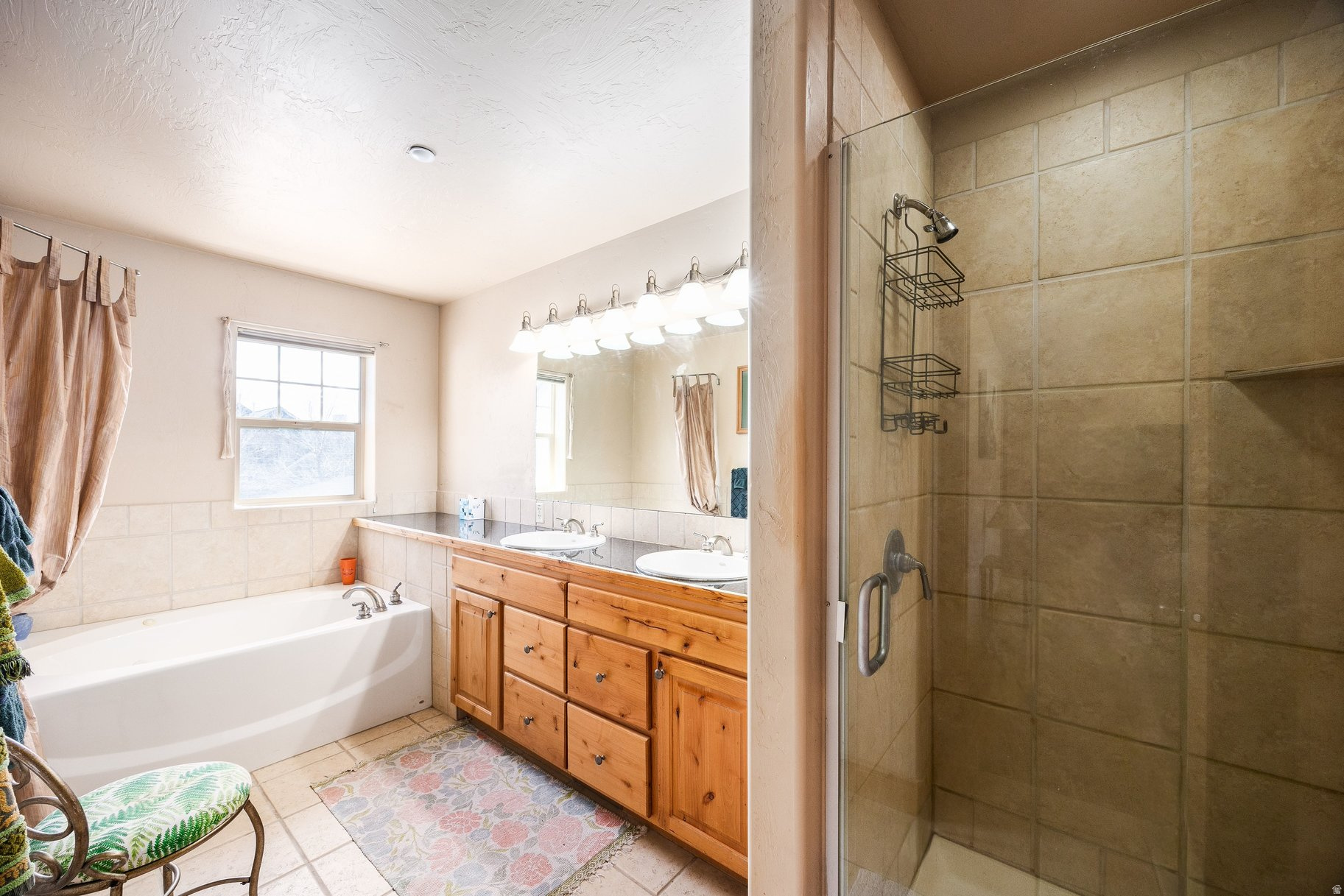 REDSTONE VILLAGE CONDOMINIUM - Residential Lease