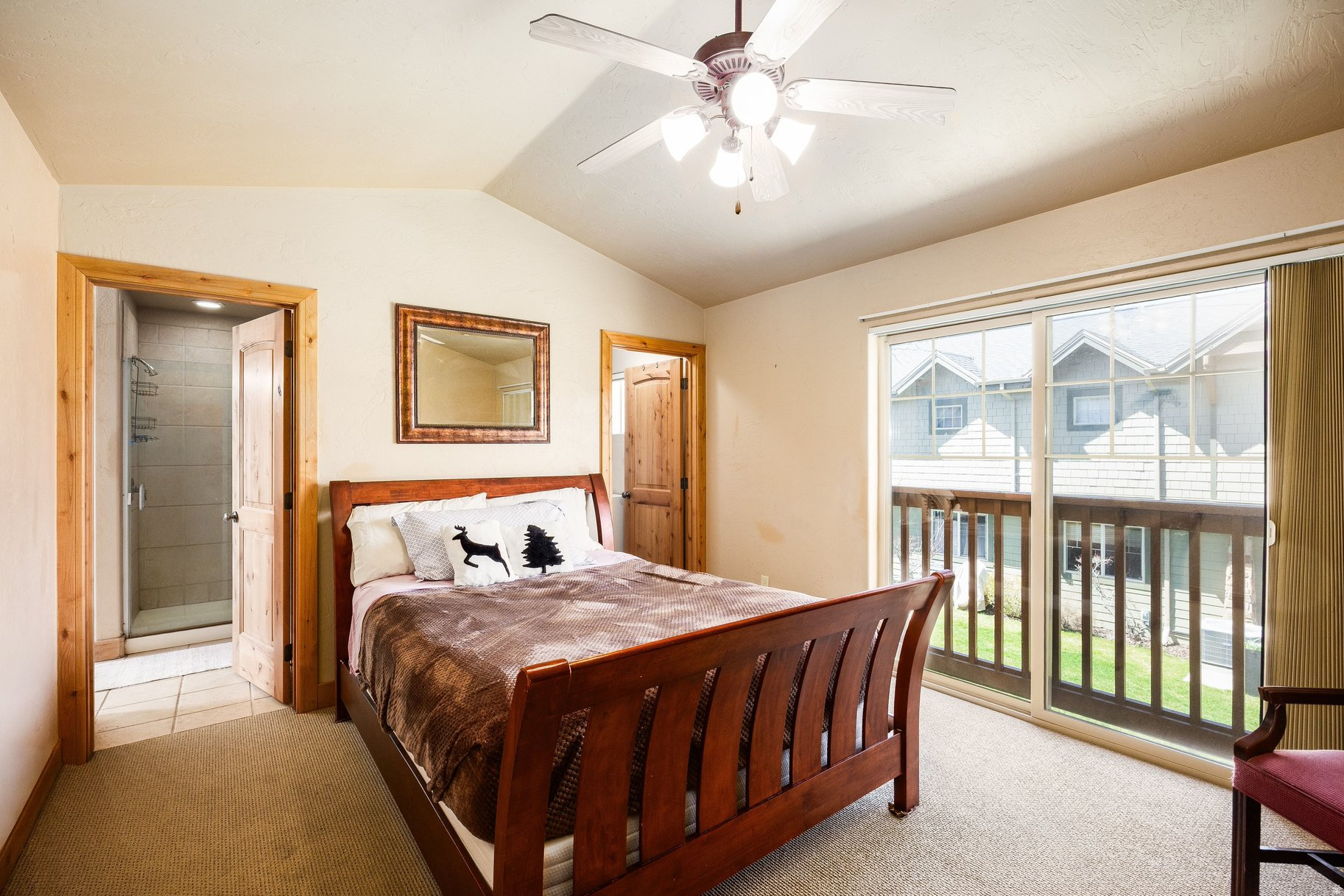 REDSTONE VILLAGE CONDOMINIUM - Residential Lease