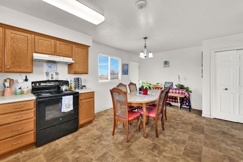 Tiny photo for 272 W 400 N, Tremonton, UT 84337 (MLS # 2126243)