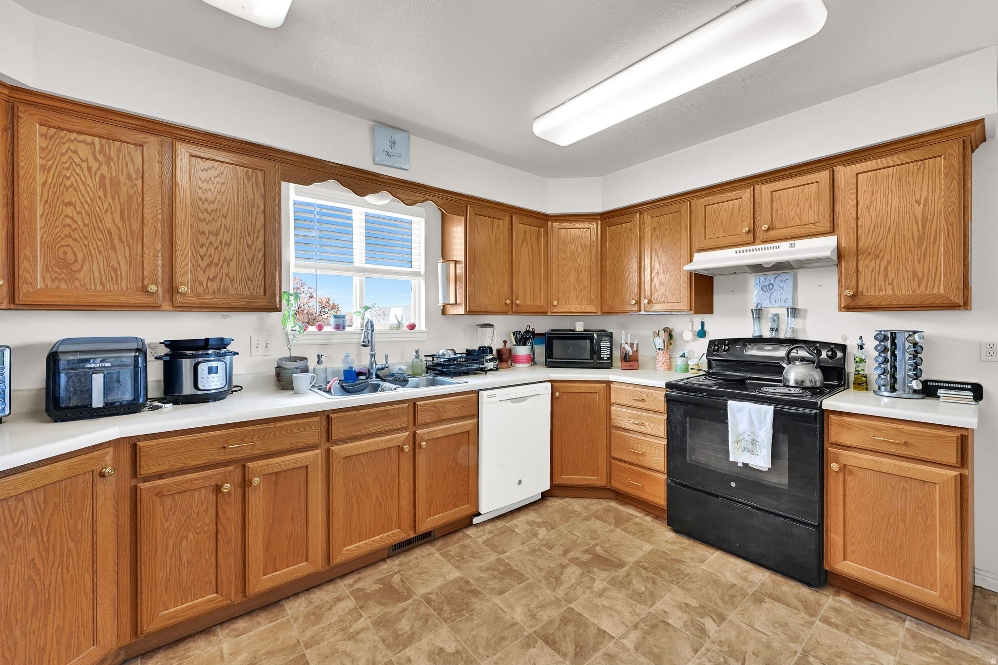 TREMONT VILLAGE P U - Residential