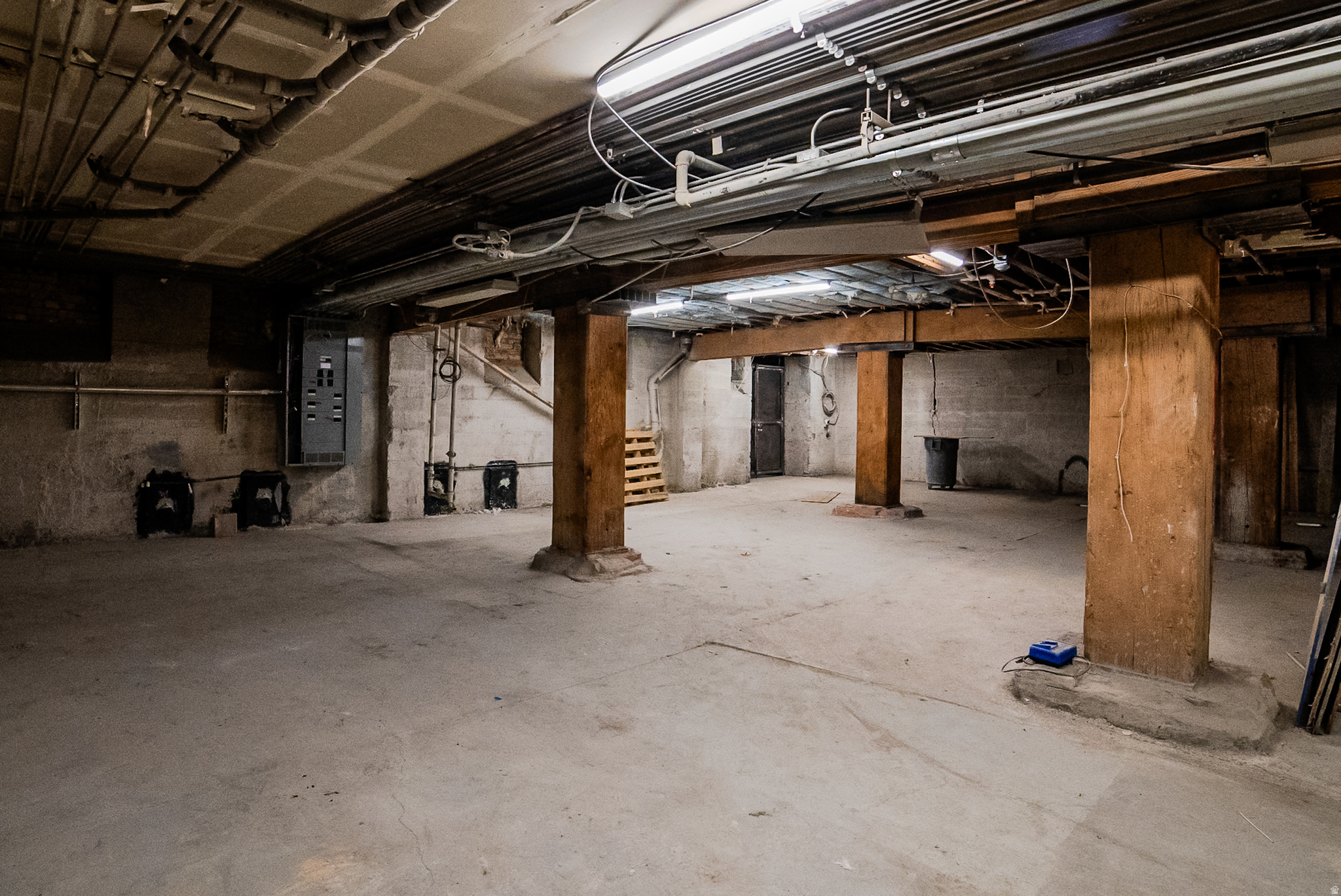 WAREHOUSE DISTRICT CONDOMINIUMS - Commercial Sale