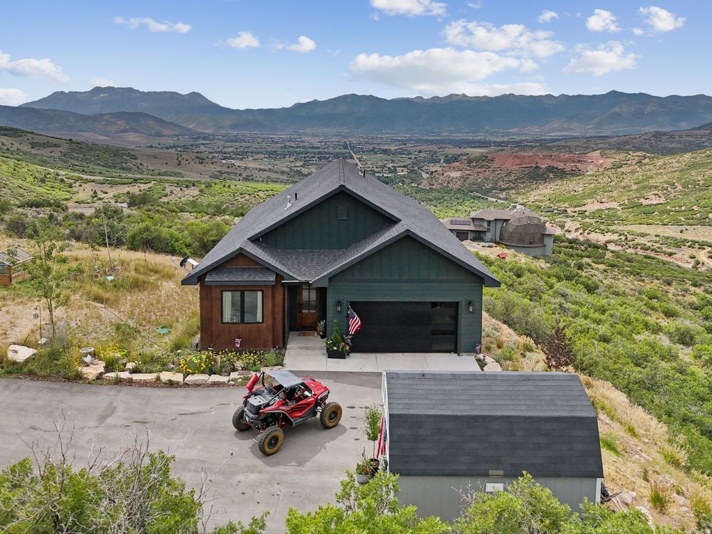 Photo of 1420 S BEAVER BENCH RD #1306, Heber City, UT 84032 (MLS # 2144071)