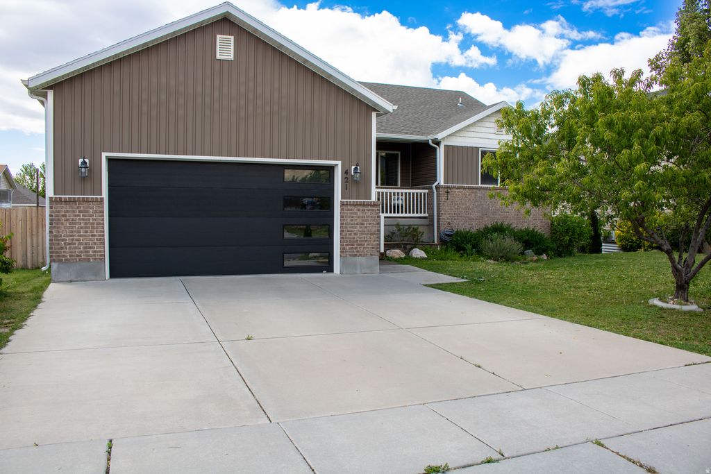 Photo of 421 N MADISON AVE E, Ogden, UT 84404 (MLS # 2156054)