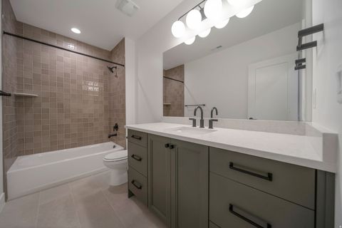 Tiny photo for 6602 W BRAEBURN WAY S, West Jordan, UT 84081 (MLS # 2121999)