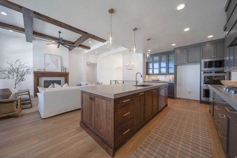 Tiny photo for 6602 W BRAEBURN WAY S, West Jordan, UT 84081 (MLS # 2121999)