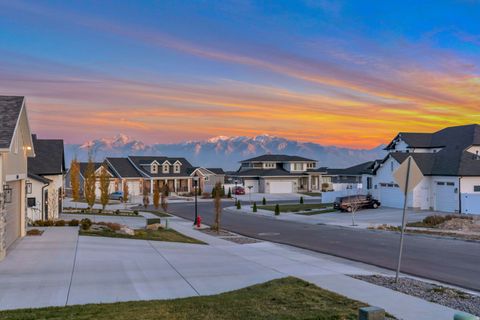 Tiny photo for 6602 W BRAEBURN WAY S, West Jordan, UT 84081 (MLS # 2121999)