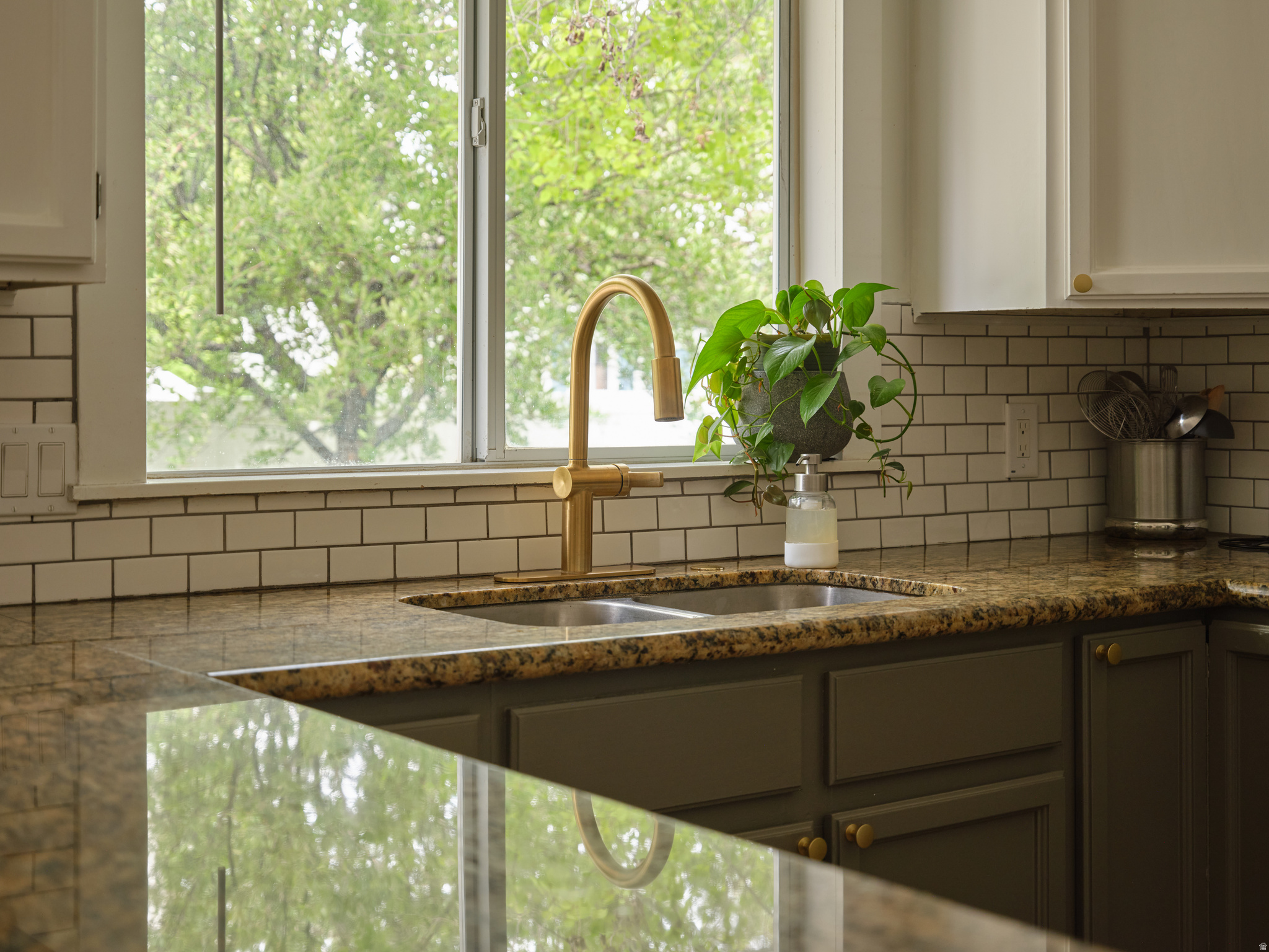 GRANITE MOUNTAIN ESTATES - Residential